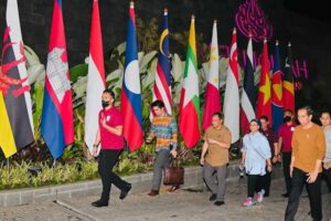 Presiden Jokowi Kunjungi Kawasan Wisata Kuliner Kampung Ujung Labuan Bajo