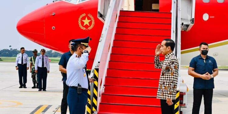 Presiden Jokowi Tiba Labuan Bajo, Siap KTT ASEAN