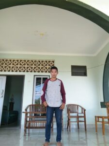 Membangun Pemikiran Masyarakat Indonesia Tentang Politik