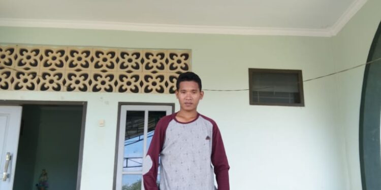 Membangun Pemikiran Masyarakat Indonesia Tentang Politik