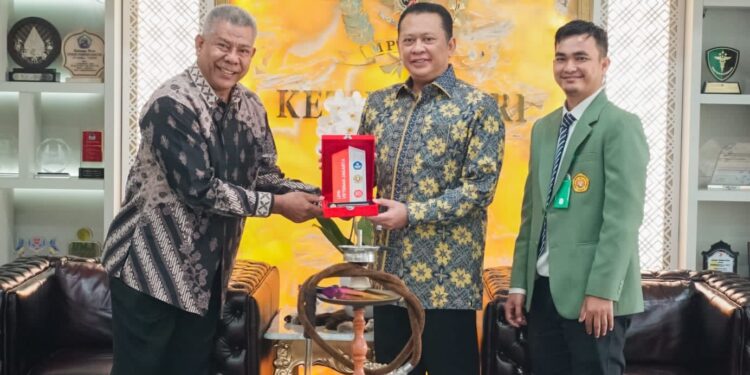 Terima Rektor UPN Veteran, Ketua MPR Bamsoet Ajak Wujudkan Kesejahteraan Rakyat Berdasarkan Pancasila