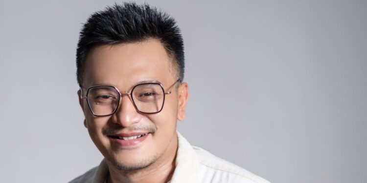 Kisah Inspiratif Arie Juno MUA  Artist Asal Kediri