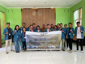 Lurah Kota Uneng Maumere Terima Mahasiswa UNWIRA Kupang