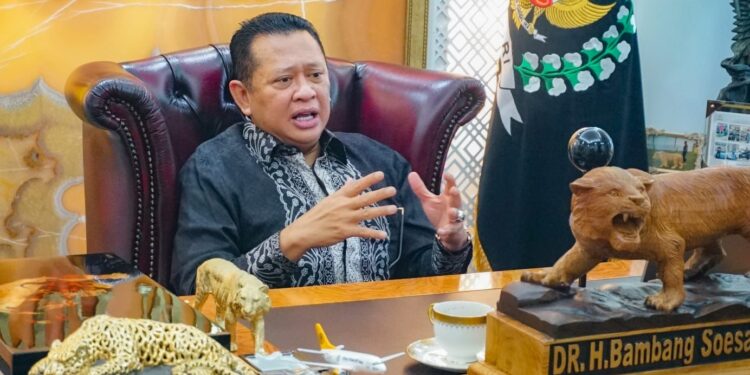 Ketua MPR Orasi Ilmiah Seminar Akademik Universitas Terbuka Jambi