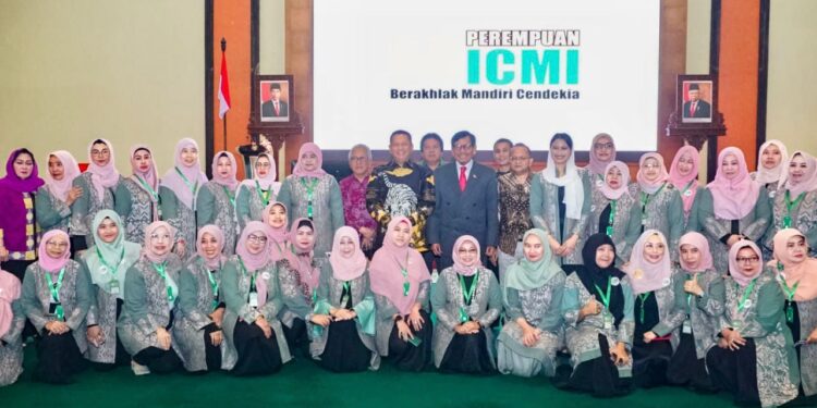Resmikan Sekolah Politik Perempuan ICMI, Ketua MPR Bamsoet Dorong Peran Perempuan di Panggung Politik Nasional