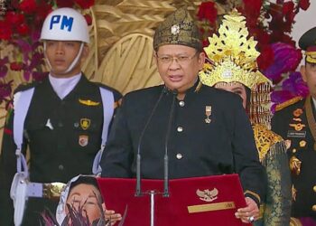 Ketua MPR Bamsoet Bacakan Teks Proklamasi di Upacara Peringatan Detik-Detik Proklamasi