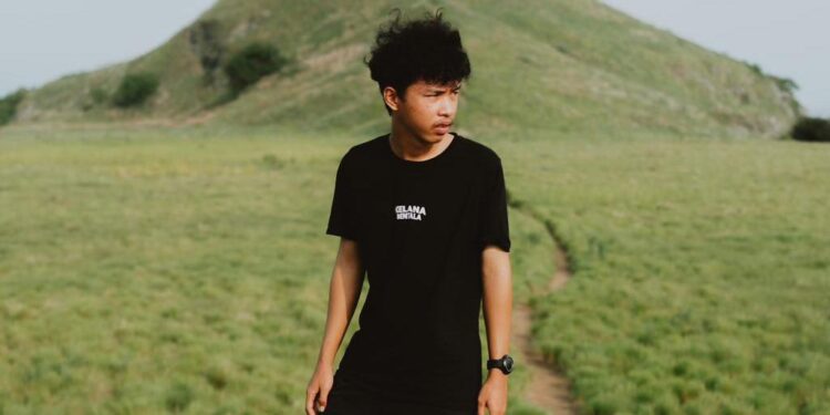 Kisah Inspiratif Badlan Bamon, Content Creator Muda Sumedang