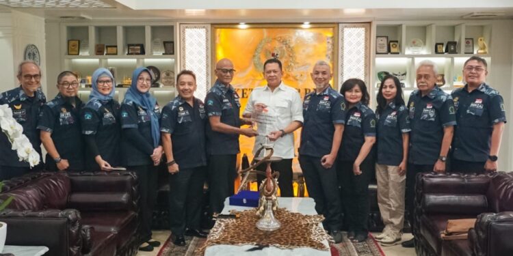 Terima Pengurus Forum Komunikasi Putra Putri Angkatan Laut, Ketua MPR Bamsoet Ajak Gelorakan Semangat Bela Negara