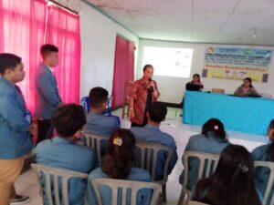 Mahasiswa KKN UNWIRA di Bajawa, dibekali Kakak Alumni Tangani Stunting