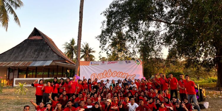 Outbound Tematik, Cara Deny’s Mart Labuan Bajo Rayakan Ultah