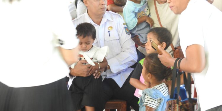 Bupati Matheos Tan Peduli  Generasi Emas Lembata