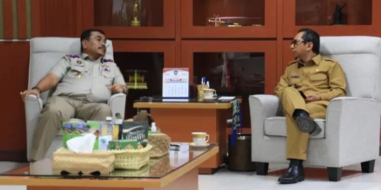 Gubernur Ayodhia Kalake Terima Kakanwil BPN NTT