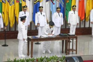 Mendagri Lantik Ayodhia Kalake Penjabat Gubernur NTT