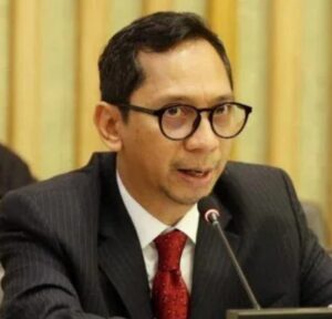 Ayodhia Kalake, Putra Adonara, Penjabat Gubernur NTT