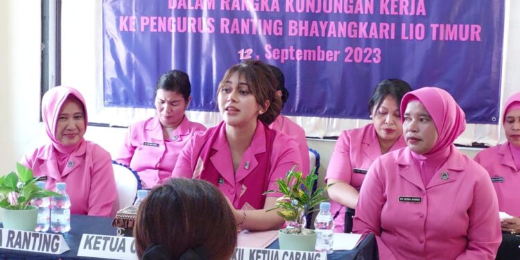 Kunker ke Pengurus Ranting Bhayangkari, Ini Harapan Ny. Dhana Ngurah Joni