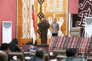 Gubernur Tanggapi Pandangan Umum Fraksi DPRD NTT