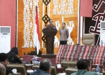 Gubernur Tanggapi Pandangan Umum Fraksi DPRD NTT