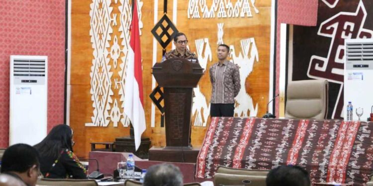 Gubernur Tanggapi Pandangan Umum Fraksi DPRD NTT