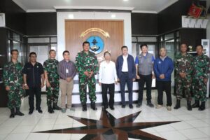 Gubernur Kunjungi PT KIB dan Mako Lantamal VII Kupang