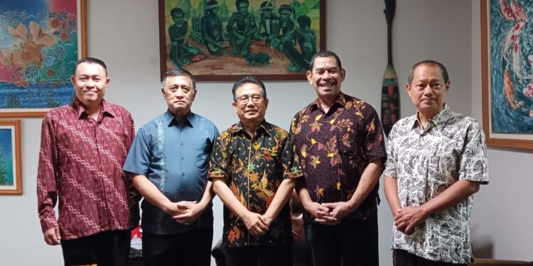 Ketua Umum Relawan MITRA GANJAR Bertemu Ketua Umum Persekutuan Gereja-gereja di Indonesia