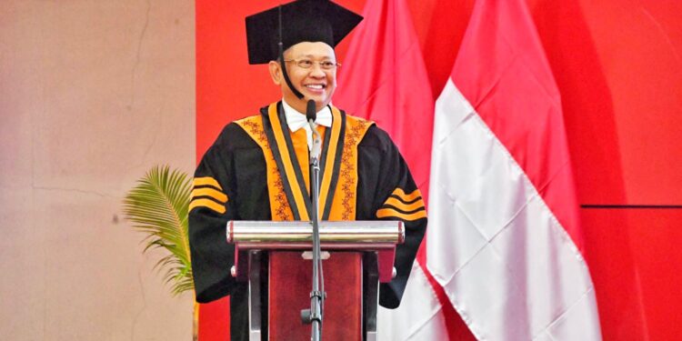 Hadiri Pengukuhan Guru Besar Kepala LAN RI Profesor Adi Suryanto, Ketua MPR Bamsoet Tegaskan Urgensi Percepatan Transformasi Birokrasi