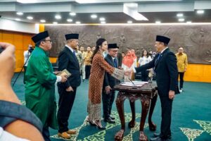 Ketua MPR RI Bamsoet Lantik PAW Anggota MPR dari Fraksi Nasdem dan PKS