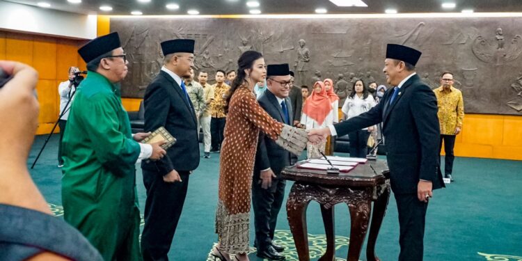 Ketua MPR RI Bamsoet Lantik PAW Anggota MPR dari Fraksi Nasdem dan PKS