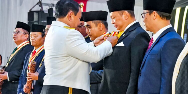 Ketua MPR RI Bamsoet Terima Penghargaan Dharma Pertahanan Utama dari Kemenhan