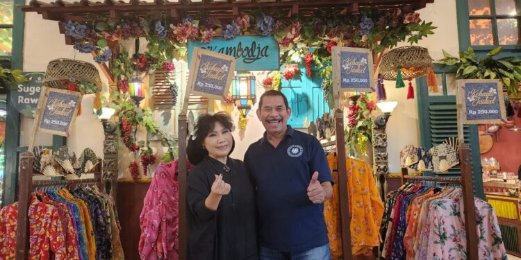 Goris Lewoleba Ketua Umum Relawan MITRA GANJAR Angsana Dengan Anne Avantie Tokoh Wanita Indonesia Masa Kini