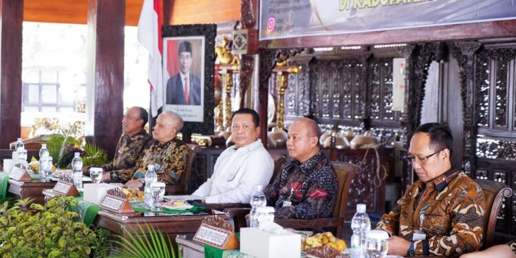 Ketua MPR  Bamsoet Bersama BPK, BPKP dan Para Kepala Desa Dorong Optimalisasi Dana Desa Guna Percepatan Pertumbuhan Ekonomi