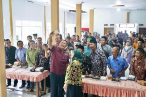 Bertemu Paguyuban Mantan Kades dan Perangkat Desa Banjarnegara, Ketua MPR RI Bamsoet Dorong Peningkatan Kemandirian Pangan