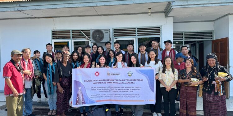 Heny Hayon : Bakti Sosial Kesehatan Bantu Sesama di Lewotana Flotim