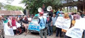 Aliansi Nelayan Teluk Lewoleba Demo Tolak Budidaya Mutiara