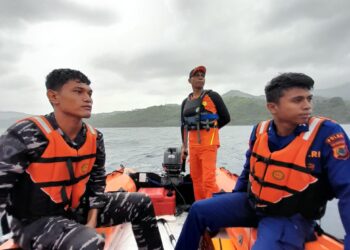 Nelayan Sikka Belum Pulang Melaut,Tim Sar Lakukan Pencarian