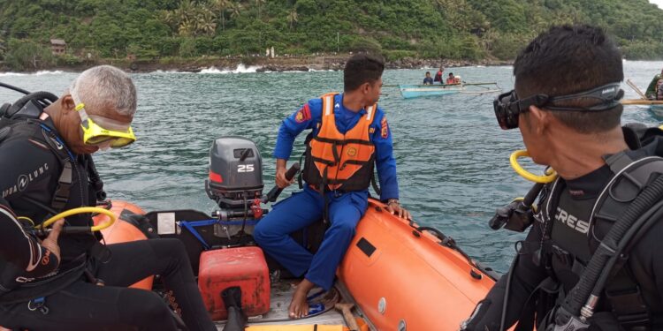 Nelayan Sikka 4 Hari Tenggelam Belum Ditemukan