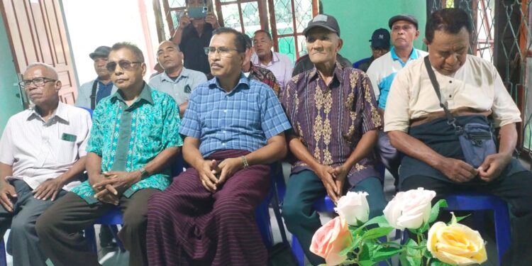 Piter Kerong Kembalikan Dokumen, Daftar Lagi Sebagai Bacabup Flotim