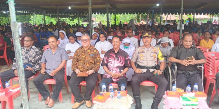 Deken Lembata Romo Sinyo Da Gomez Apresiasi Temu Akbar Sekami-Sekar Sukses