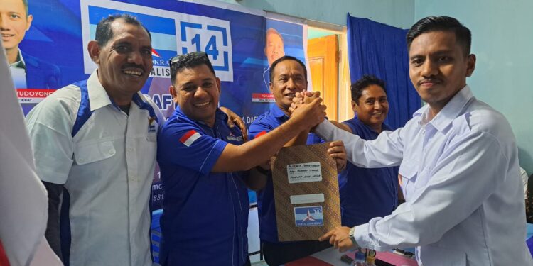 Agus Boli Resmi Daftar di Partai Demokrat Flotim