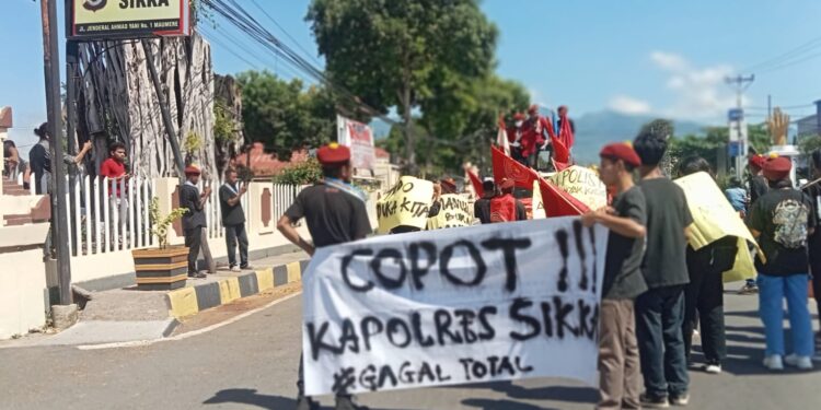 Aksi Demo PMKRI Maumere Desak Kapolres Tuntaskan Kasus Dugaan TPPO