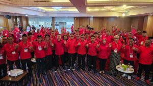 Berkat Paus dan Penugasan Ansy Lema Cagub NTT