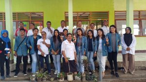 KKN Prodi Kimia FST UNWIRA Tinggalkan Waijarang dengan Empat Produk