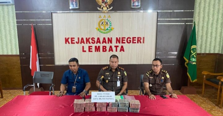 Kuasa Direktur CV Lembata Jaya Kembalikan 1 Miliar  Kerugian Negara