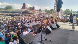 Ribuan Massa Hadiri Deklarasi Melki-Johni  di Tambolaka