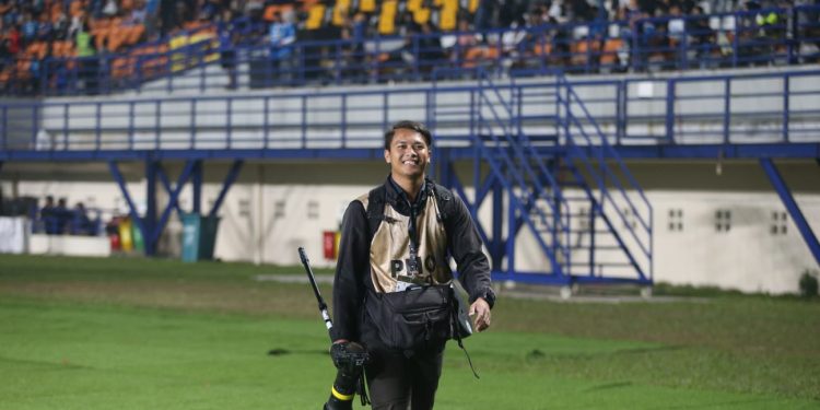 Mengenal Sosok A Abu Fotografer asal Bandung