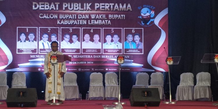 Pater Rein Kleden, SVD Pimpin Doa Debat Publik Paslon Cabup-Cawabup Lembata