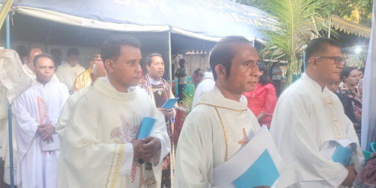 Misa Syukur Pater Sabinus Dua, SVD : “Menjadi Apakah Anak Ini Nanti ?”