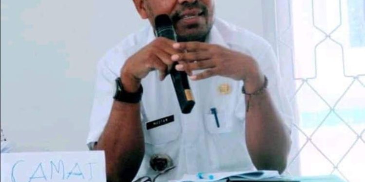 Camat Nagawutung Edukasi Warga Tolak Politik Uang