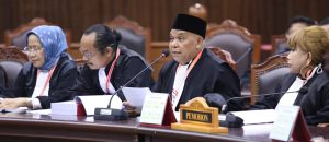 Petrus Bala Patyona,SH.,M.H : Tunjangan Anggota DPRD Lembata Patut ditinjau Ulang