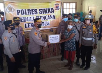 Pembagian Bansos Pasca Erupsi Gunung Lewotobi
