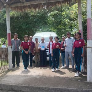 SMK Sanctus Lembata Terima Mobil Layanan Pariwisata, Kado Terindah